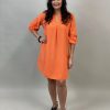 Orange klänning i linnemix