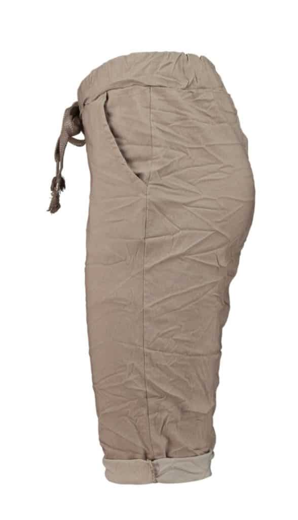 Magiska shorts i taupe
