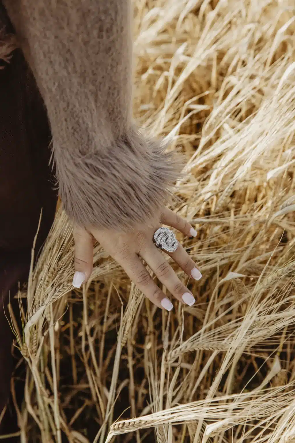 Silverring med knut i stål