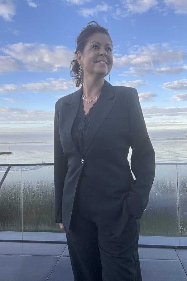 elegant svart kavaj