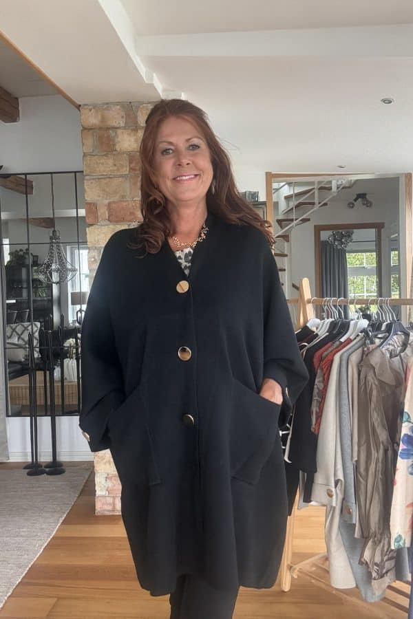 fantastiskt fin oversizekofta med guldknappar