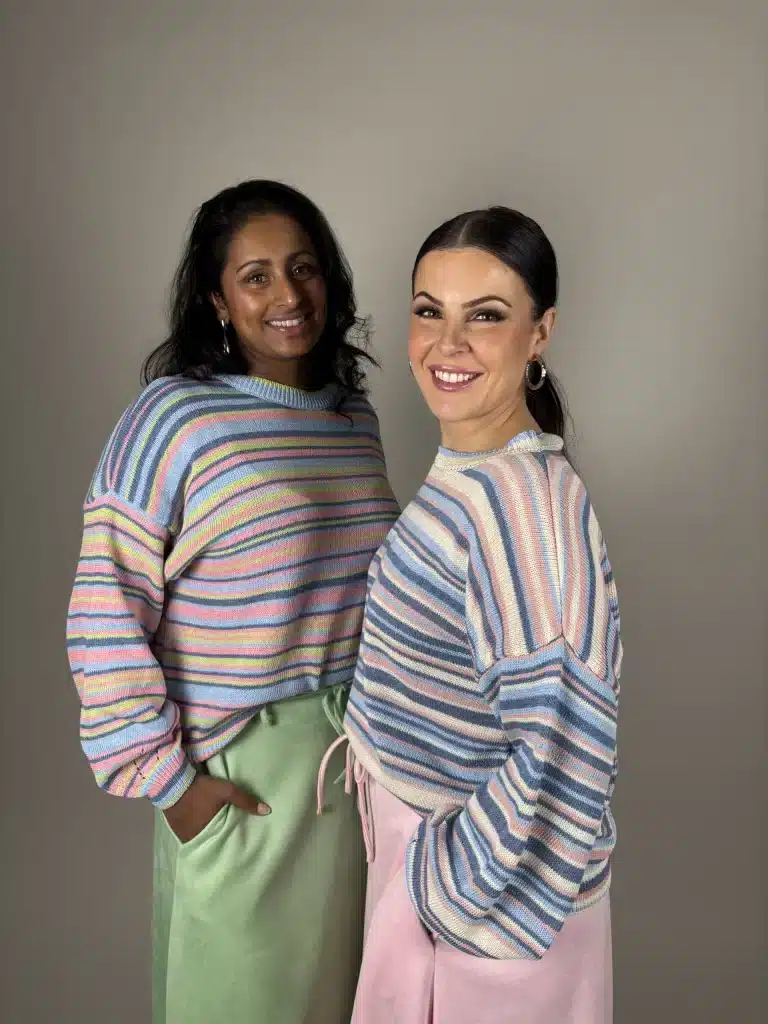 Stickad bomullströja i multifärg