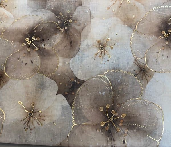 Blommönstrad viscosesjal i brunt och taupe