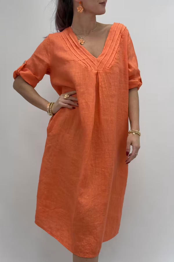 Linneklänning med v-ringning i orange