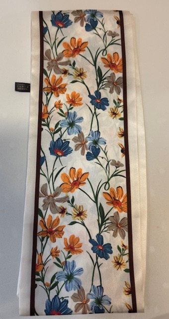 Tuff scarf i mönstrad beige