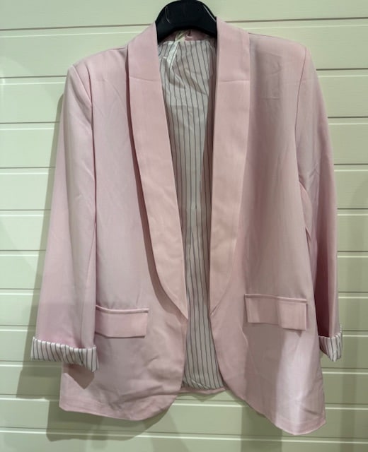 Sommarrosa kavaj med randigt foder 💗✨