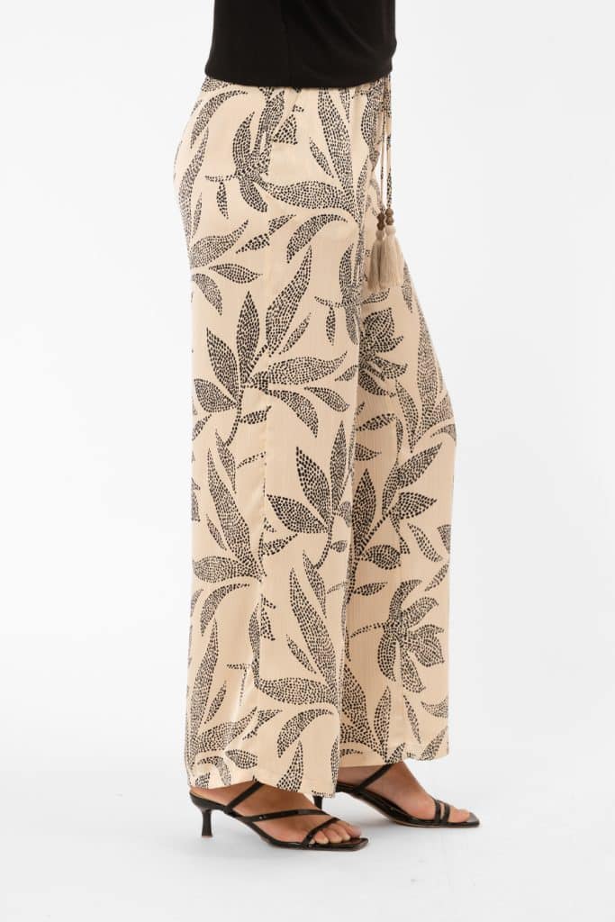 Palmblads-mönstrade byxor i krinklad polyestersilke