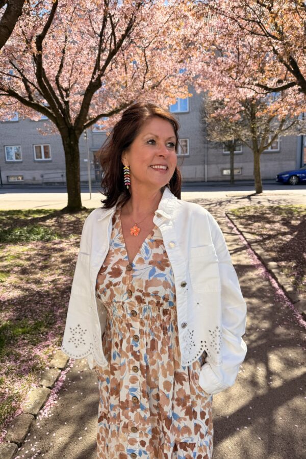 🤍 Jeansjacka – mjuk & feminin i offwhite ✨