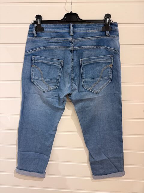 Trekvartsjeans i mjuk härlig kvalite