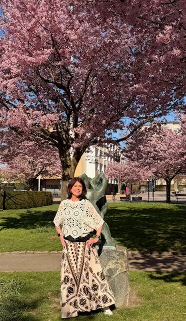 Mönstrad byxkjol i brunt och beige