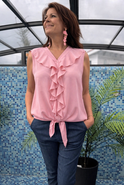 💗 Ärmlös volangtopp från Chica London – somrig & feminin ✨