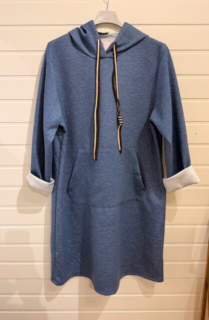 Fräck hoodiekläning med hätta