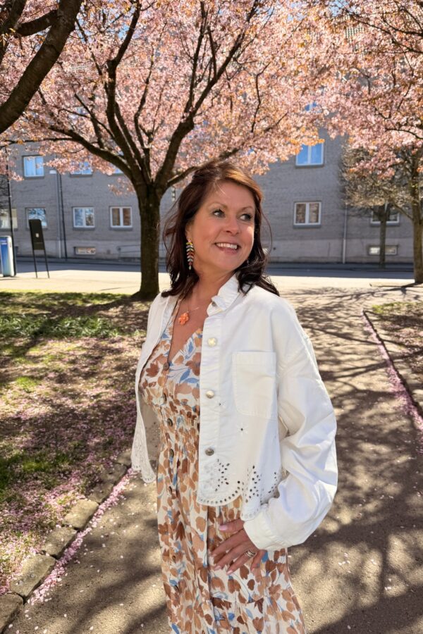 🤍 Jeansjacka – mjuk & feminin i offwhite ✨