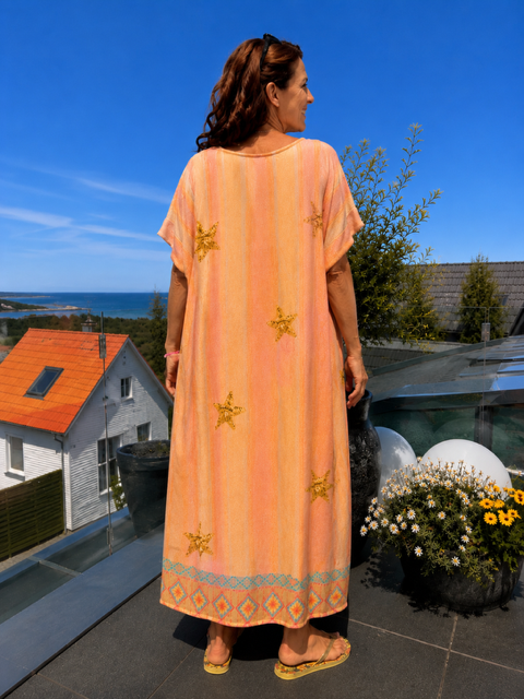 Fin sommarklänning-färgstark