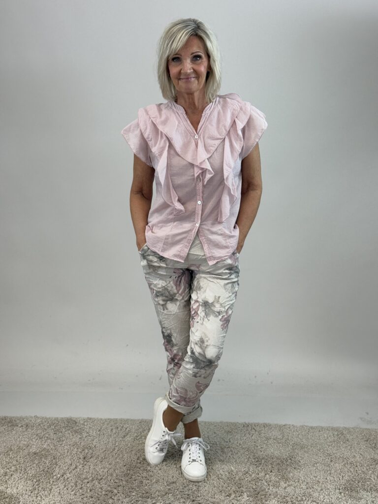 Magiska byxor i blommig beige