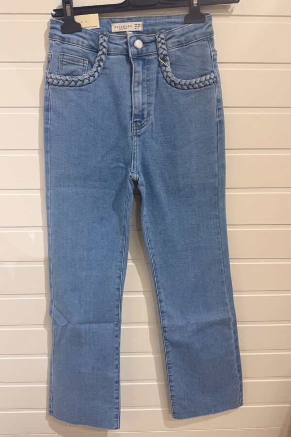 ✨ Stretchjeans med dekorativ fläta – Caramell Fashion