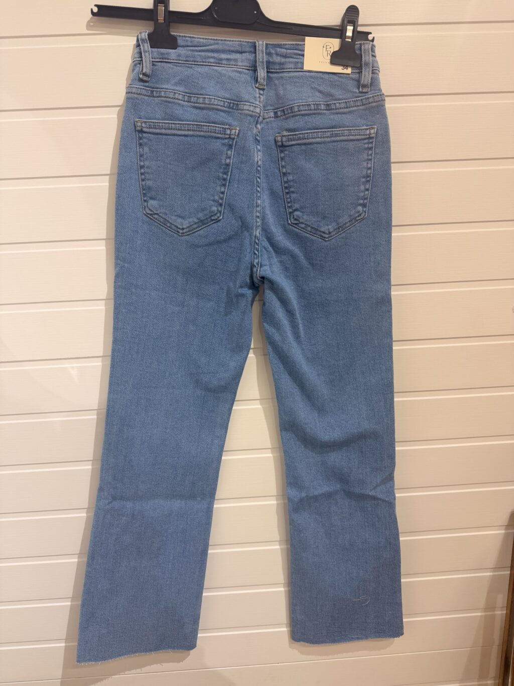 ✨ Stretchjeans med dekorativ fläta – Caramell Fashion( EJ BYTE,RETURRÄTT)