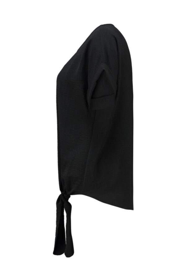 🖤 Stilren topp med knytdetalj