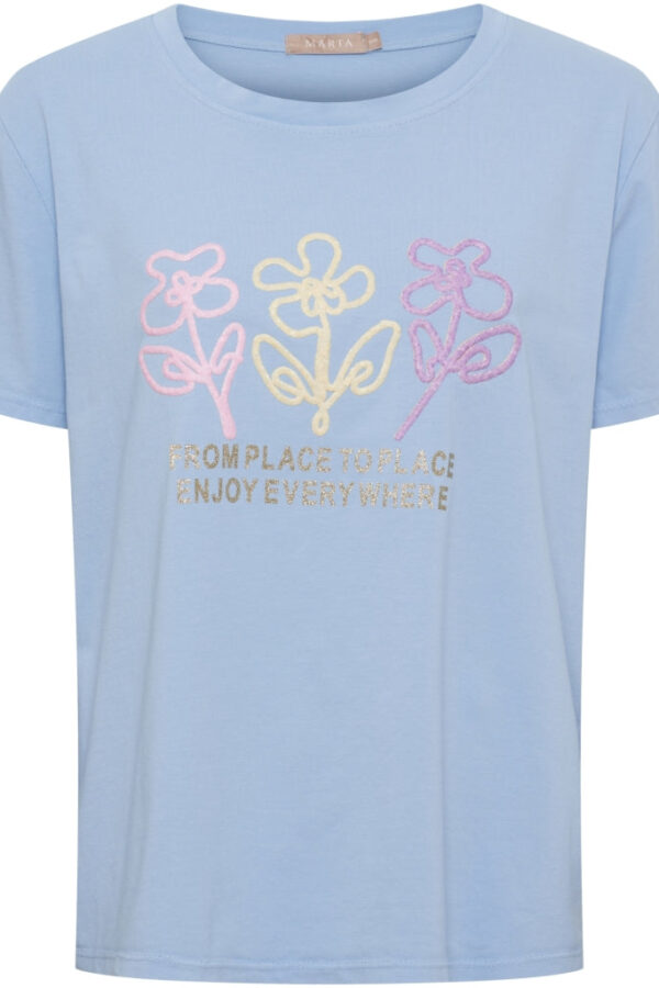 Ljusblå T-shirt med blommor