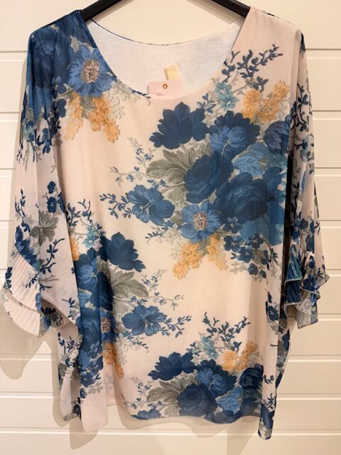 Blåblommig chiffongblus