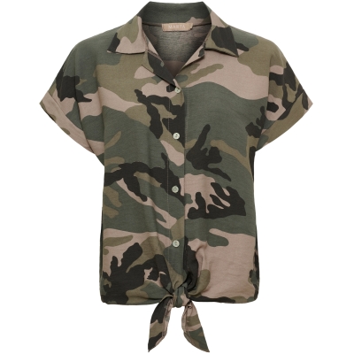 Härlig armygrön camouflageskjorta med kort ärm