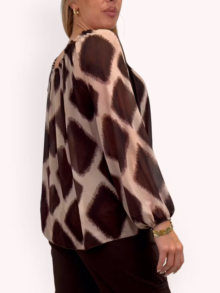 Mönstrad blus i brunt och beige