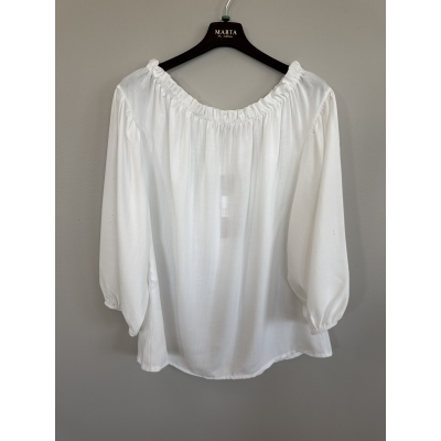 Fin vit blus i härlig mjuk tencel