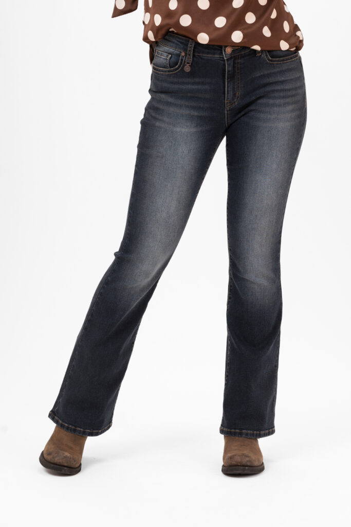 Coola bootcut-jeans i klassisk femficksdesign