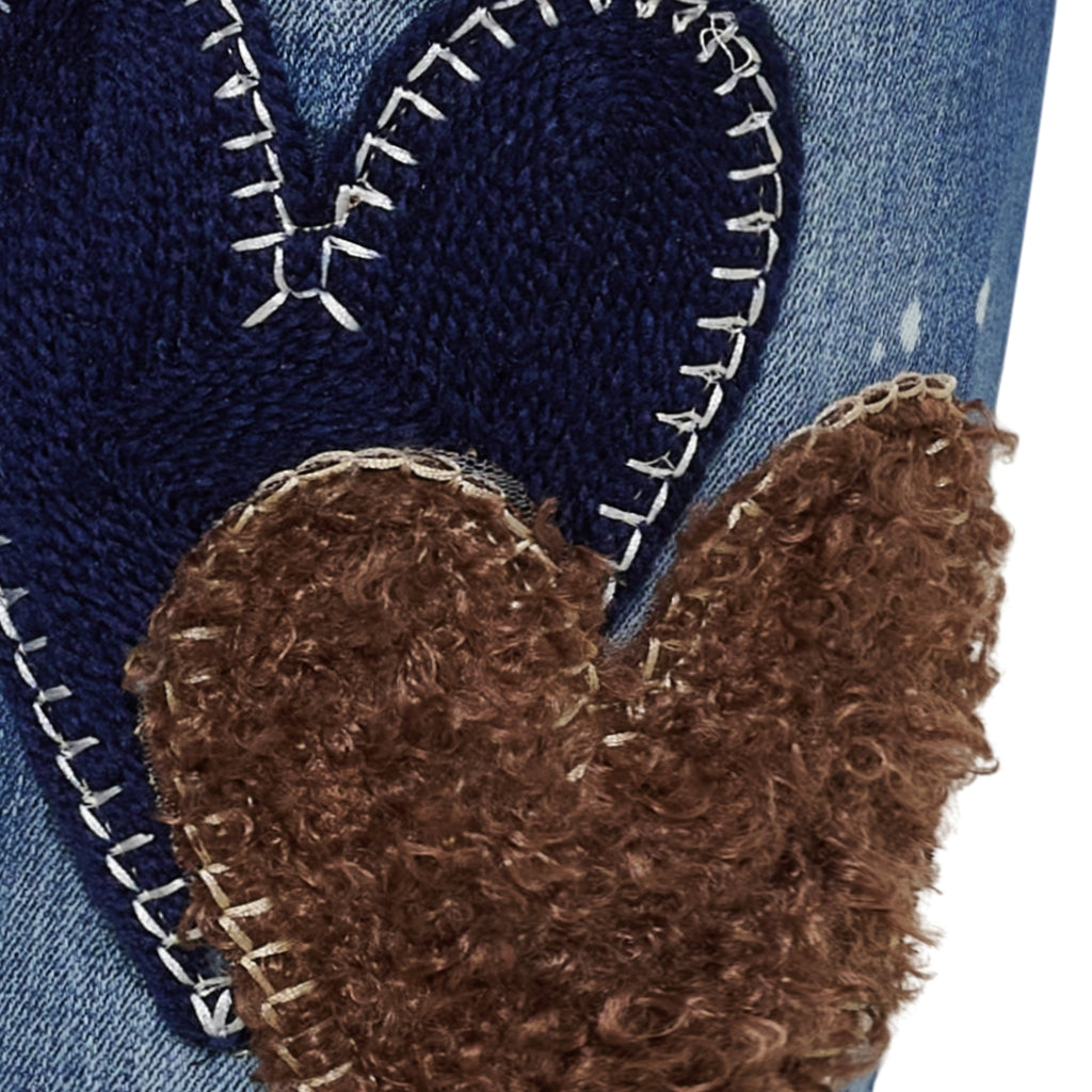 Coola jeans med påsydda detaljer i brunt och blått