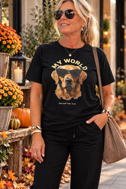 Svart t-shirt med hund